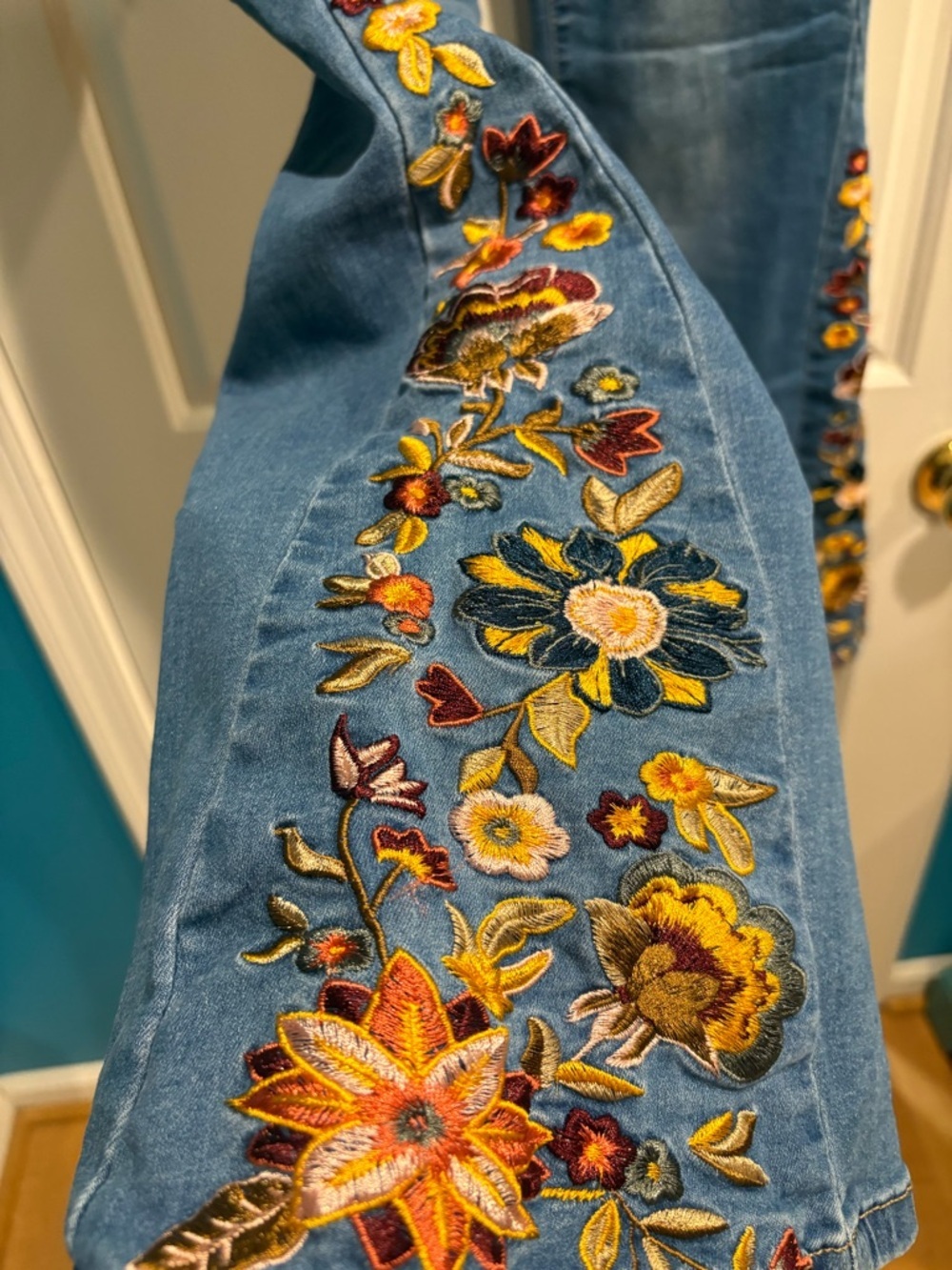 Telepatia flare leg embroidered jeans stretchy sz 9 29 blue boho hippie - Picture 2 of 6